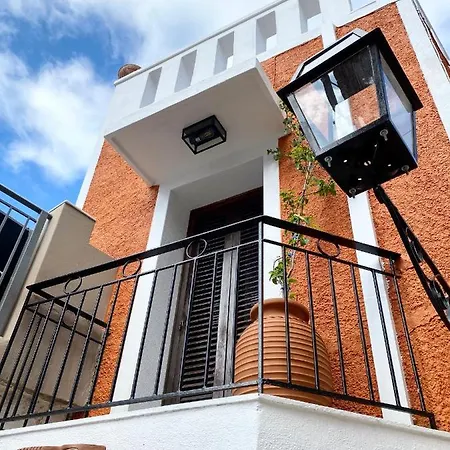 Lion House I Дом отдыха *