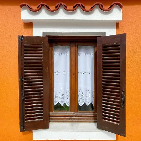 Lion House I * Ioulis